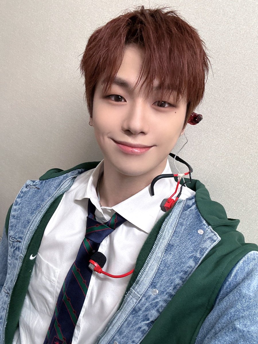 [#Oh녤]
240114 JAPAN SHOWCASE 2024 [RE8EL] 
- OSAKA 완료💙 

무대도 잘하는데 예뻐, 예쁜데 무대도 잘해
그게 바로 강❗다❗니❗엘❗
나고야와 도쿄 쇼케이스는 더 기대해 주세요💕 

#강다니엘 #KANGDANIEL
#RE8EL