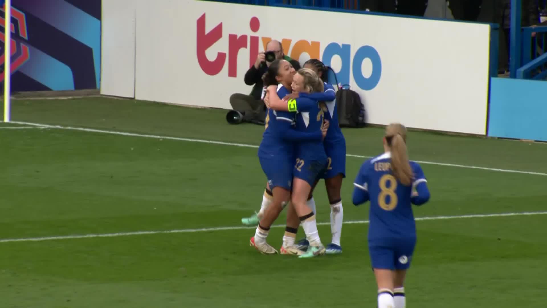 The Flying Scotswoman 🏴󠁧󠁢󠁳󠁣󠁴󠁿It's an extra-time goal for Erin Cuthbert and @ChelseaFCW #AdobeWomensFACup