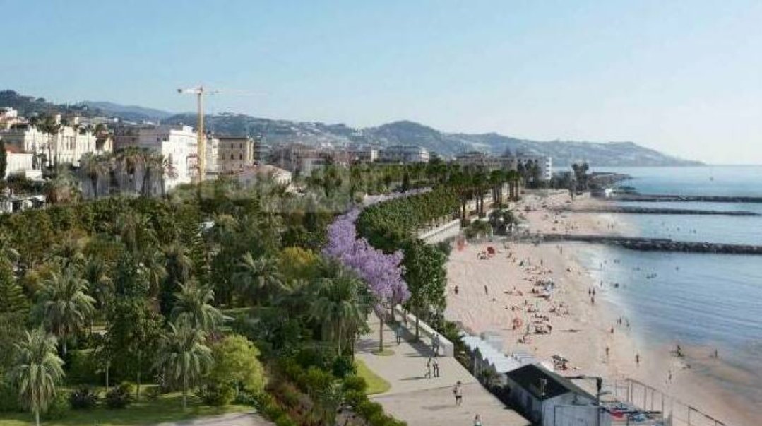 BiribissiBlog's tweet photo. #Sanremo il progetto di #Lagorio:
Contrariamente al rischio di contenziosi legali del Porto vecchio, il lungomare Calvino presente un percorso per la riqualificazione di una area dal potenziale immenso ma che richiederà una elevata competenza.
https://t.co/D4xsj0GCzI https://t.co/2GflZ4sGo5