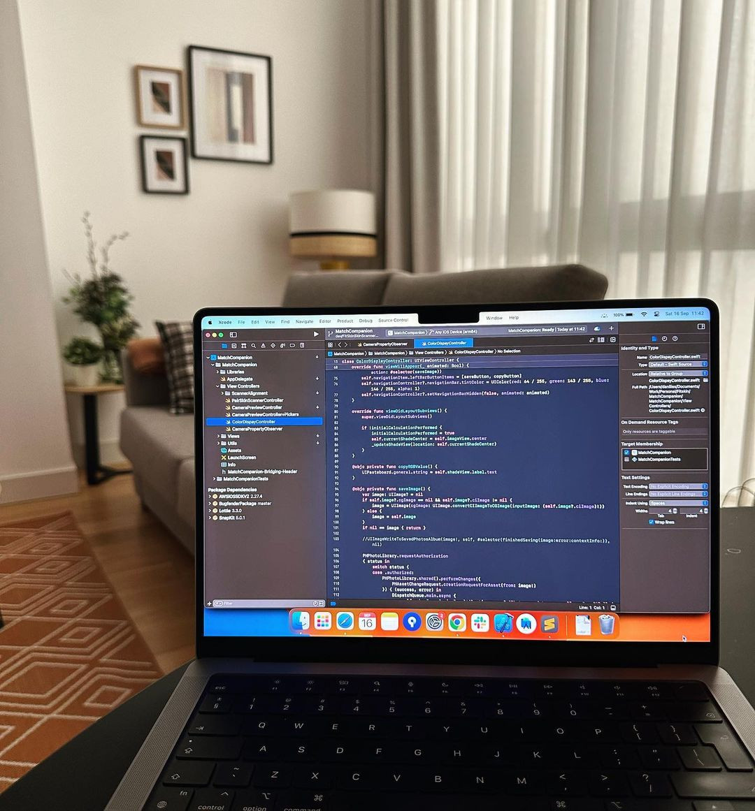 PowerPoint is Dead.

This tool can make your presentations 10X better.

Here's how you can create presentations with AI in seconds: 🧵 👇