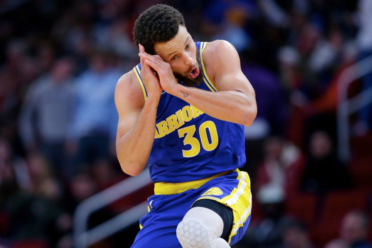 Stephen Curry es un pésimo ejemplo para los jóvenes. Y no tiene absolutamente nada que ver con lo que ocurre fuera de la cancha, sino con lo que pasa dentro. 

Ha sido la pesadilla de los grandes maestros del básquetbol.