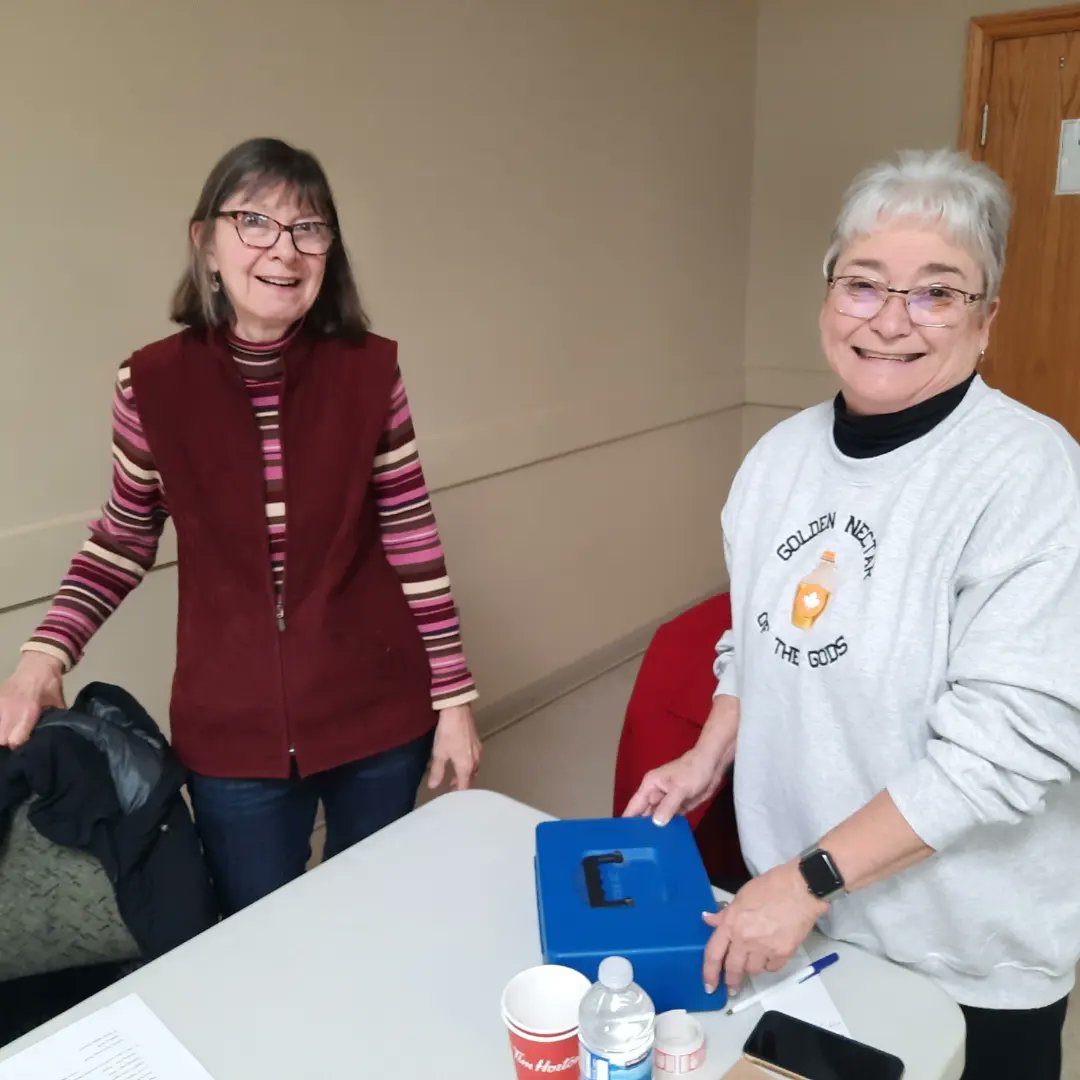 ontariowoodlot's tweet photo. The OWA was well represented at the Simcoe and District Maple Syrup Producers Association meeting this weekend. It was an excellent event!
#OWA #ontariowoodlot #forest #stewardship #Sustainability #conservation #OMSPA #maplesyrup https://t.co/rJmqiGCLvW