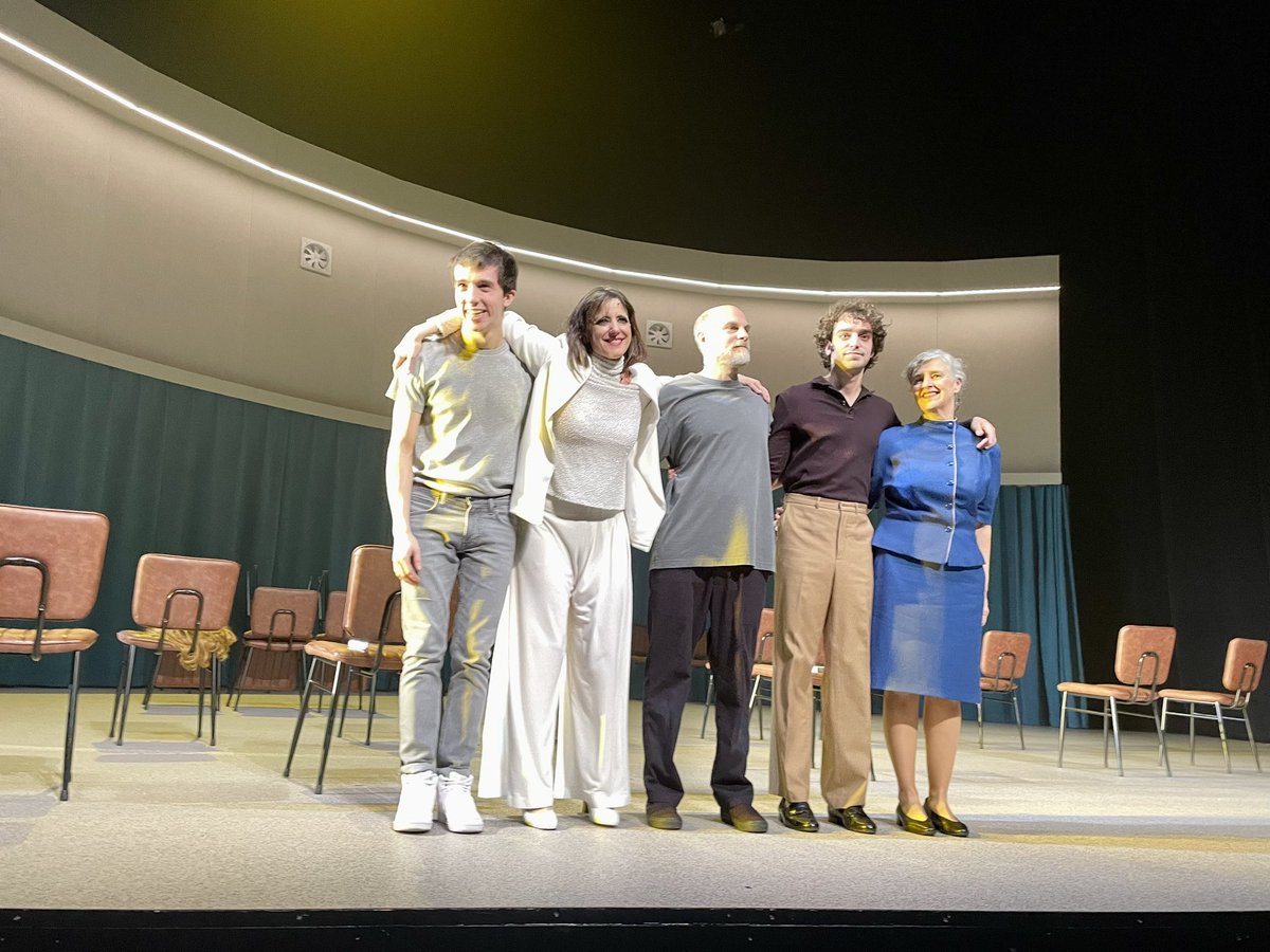 fideliusflyte's tweet photo. Por fin pude ver la belleza romana que han gestado @pmessiez, @FernandaOrazi y todo el fascinante equipo de #LosGestos en el @centrodramatico. Qué maravilla cuando el teatro no es un camino ya trazado sino que empieza una y otra vez, como todo lo nuevo. https://t.co/AjRlK7vExm
