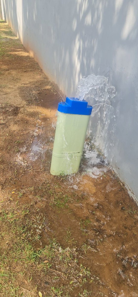 cpmfacilitate's tweet photo. @JHBWater pipe burst Florida Lake Ref: 800 624 2355. Pls can this be attended to urgently. https://t.co/fRBj3Y5dIK