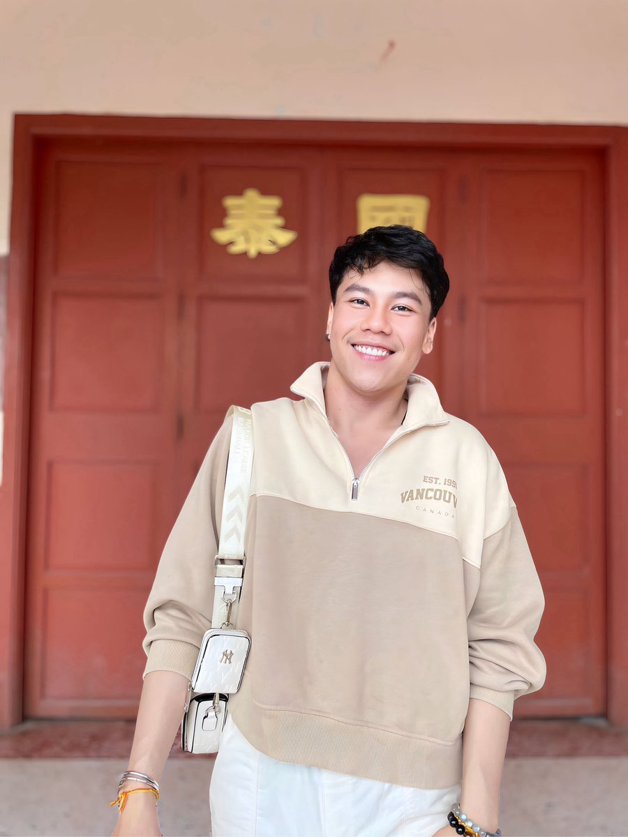 IamMildMac's tweet photo. ເຮັດບຸນມື້ທຳອິດຂອງປີ ❤️

#ໜ້າກະຫວານສັນດານໝານ້ອຍ 
#CollectedMoments https://t.co/USZKEwyMhh
