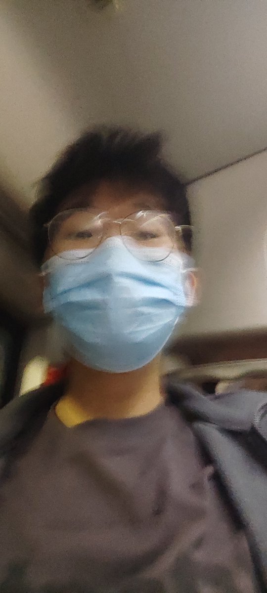 AhenWei's tweet photo. 放个寒假，还要���班。 https://t.co/RpwFVKQVXC