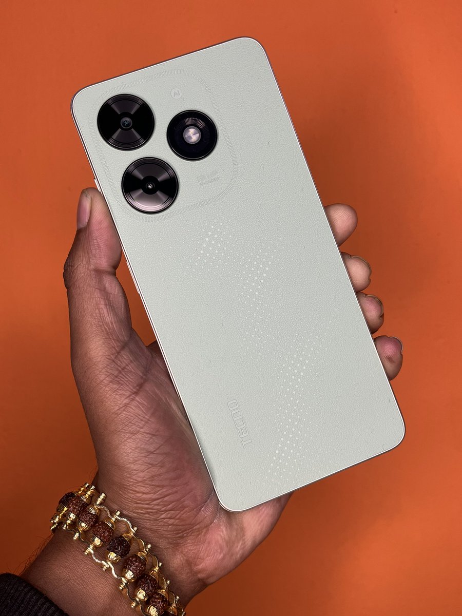 LoserAnant's tweet image. Tecno Spark Go 2024:
Unisoc T606
- 6.6&quot; HD+ IPS LCD 90Hz Display
- 13MP + AI Rear
- 8MP Front
- Dual Stereo 🔊 With DTS
- 3GB+3GB* / 64GB
- 5000mAh + 10W🔋⚡ Type-C
- Side FS
- hiOS 13 / Android 13 Go
- Gravity Black / Mystery White
#Tecno #TECNOSPARKGo #tecnosparkgo2024