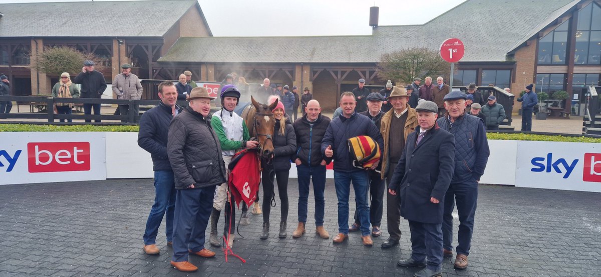 KATES HILL Wins the Total Event Rental Beginners Chase for team @jpdempseyracing & Donagh Myler #Winner