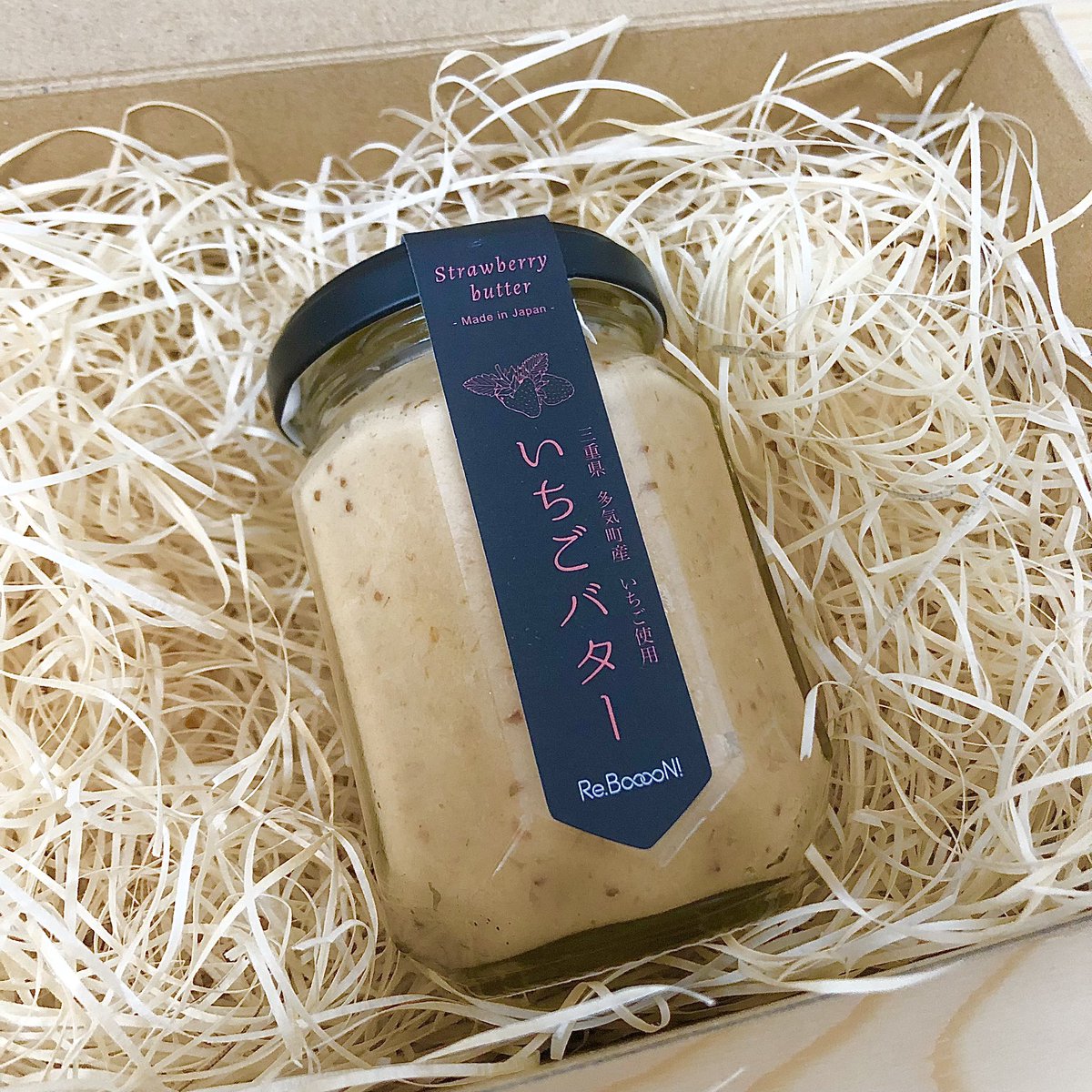 maripisu84's tweet photo. コエタスのモニターキャンペーンでもらったいちごバターについてのレビューです!
グラスフェッドバターとフレッシュないちごが合わさった贅沢で健康志向な無添加バター。
カリカリに焼いたパンケーキとあわせていただくと絶品でした🥞
#コエタス #PR #reboooon #sdgs #wellfood https://t.co/7NaxkYx981