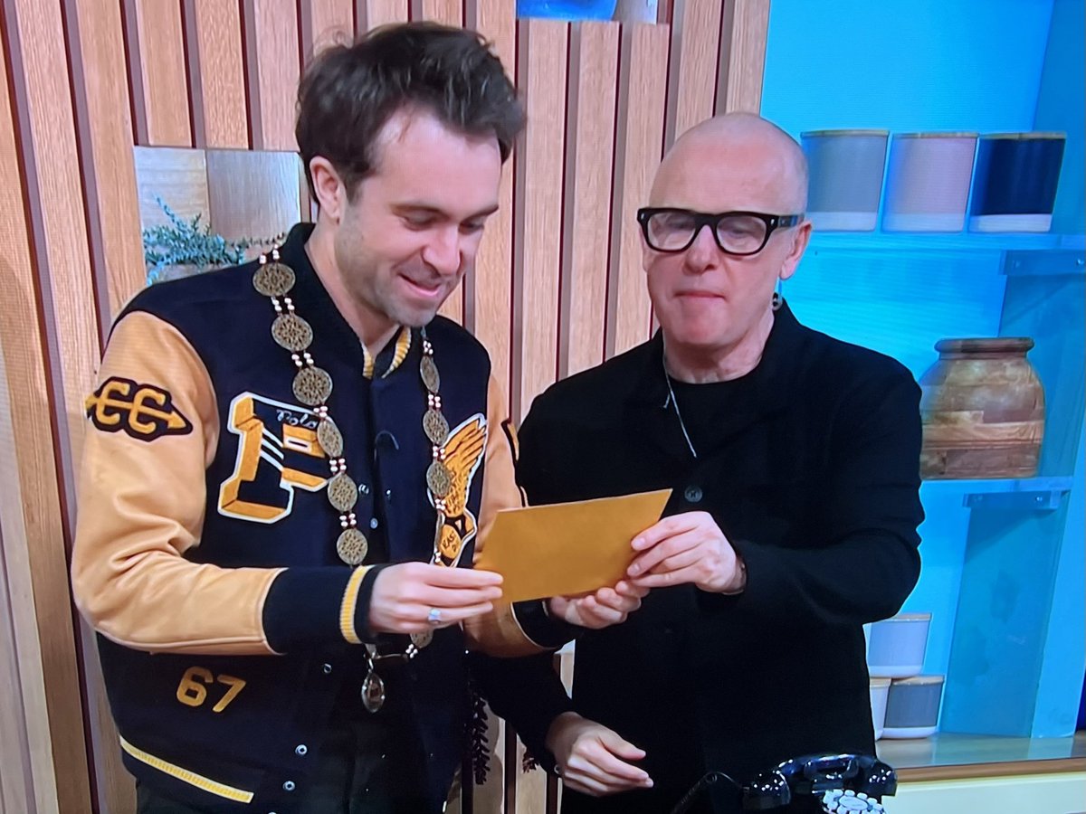 Love the bold, black frames, <a href="/timlovejoy/">Tim Lovejoy</a> but I get the feeling you’re not a fan of glasses - have you ever tried multifocal contact lenses? #gamechanger