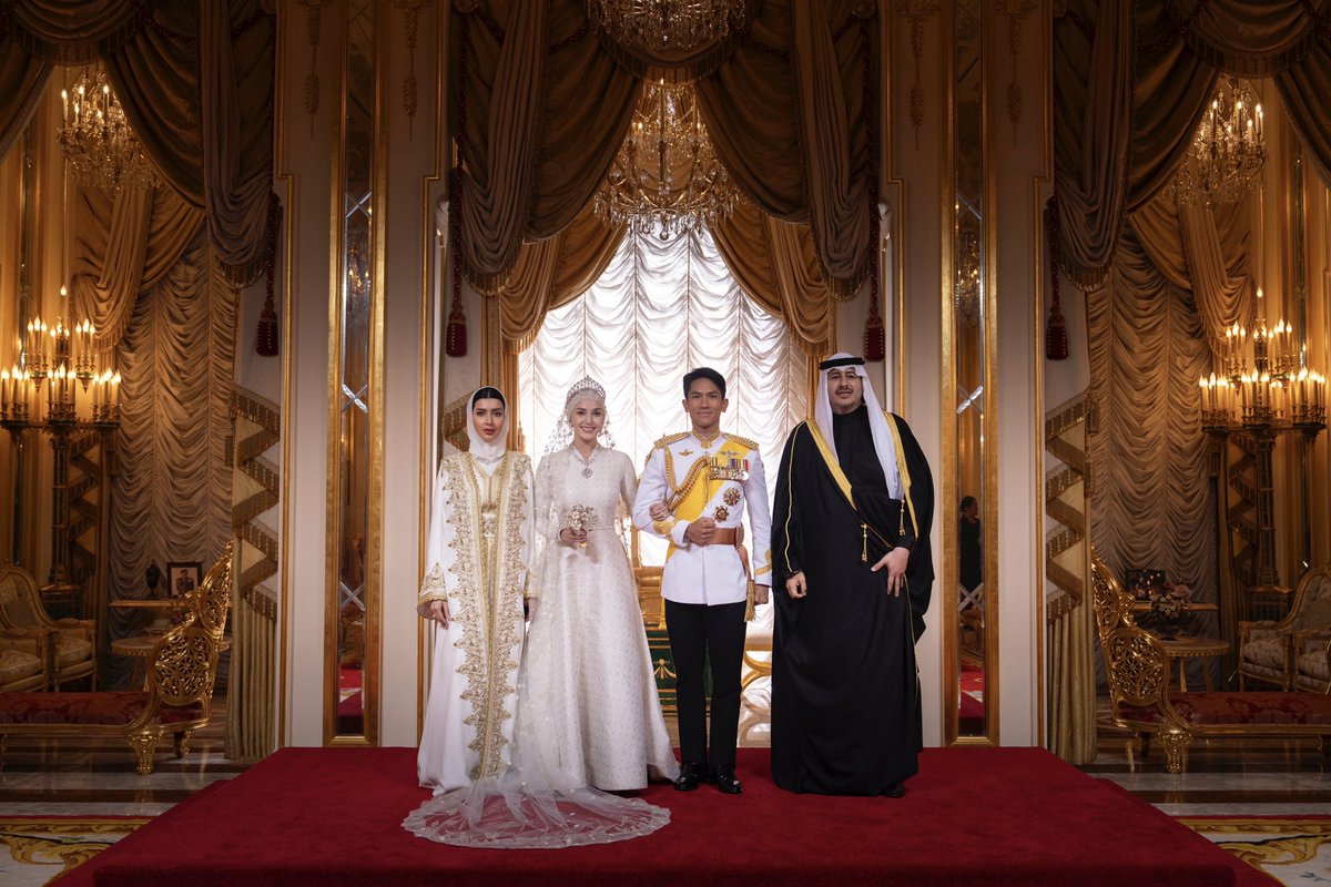 alhanoufmalsaud's tweet photo. أصدق التهاني و التبريكات لسمو الأمير عبدالمتين و حرمه بمناسبة حفل زفافهم

أسأل الله لهم السعادة و التوفيق ❤️ https://t.co/Xu8yUxoiLG