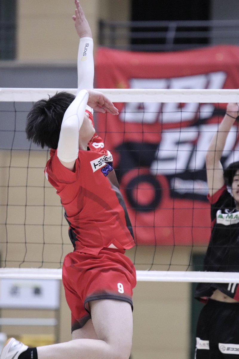 vo_cwtna's tweet photo. ▶︎▷240114 V3

いつ見てもバレーうまいなー！ってなる東くん。サーブで崩してバックアタックの助走入るとき、毎回本当にわくわくする…😭🌟

#トヨタモビリティ東京スパークル https://t.co/skOYTB6Sin