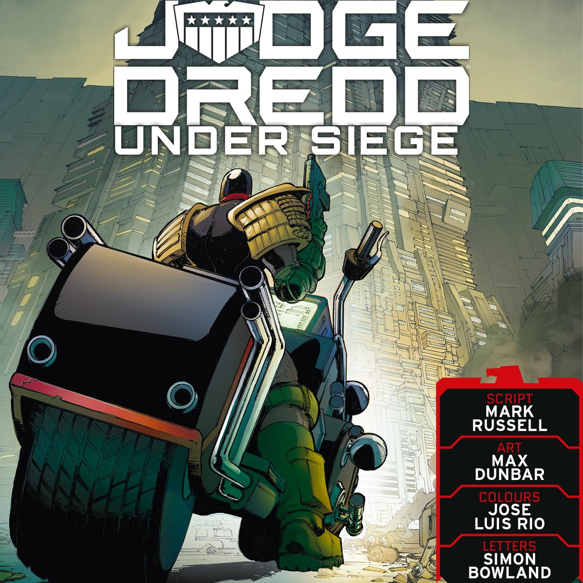 Judge Dredd Megazine 464 is out on 17th January, featuring JUDGE DREDD: UNDER SIEGE, by: 📝 Script: @Manruss ✏️ Art: @Max_Dunbar 🎨 Colour: Jose Luis Rio 💬 Letters: @SimonBowland Subscribe now and receive zarjaz free gifts ➡️ bit.ly/2Ws04uc