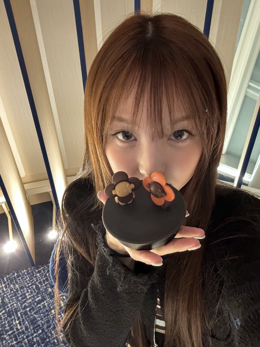 imnayeonarchive's tweet photo. NAYEON https://t.co/upgQ0KXNEJ