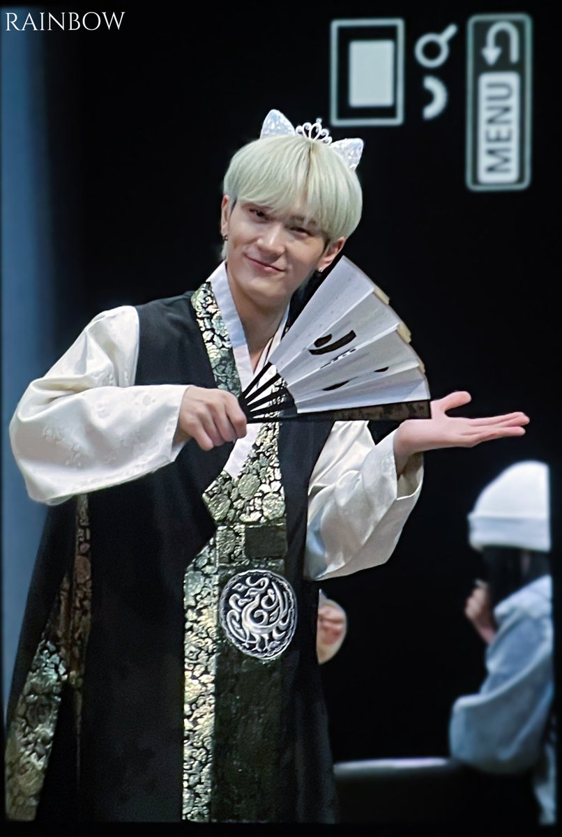 240114 미니레코드 팬싸
🪭

#엔티엑스 #NTX
#형진 #백형진 #HyeongJin 
#白泂鎭 #ヒョンジン