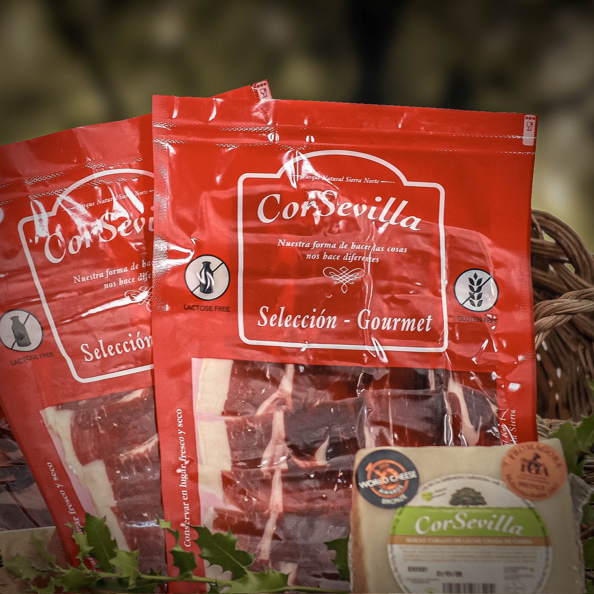VastagoCrea's tweet photo. Fotos de producto para la cooperativa local @corsevilla_. Lote 2 de Navidad 🎄​🎇​🧀​

#VástagoCreaciones 📸 https://t.co/I4H9GiYy0x