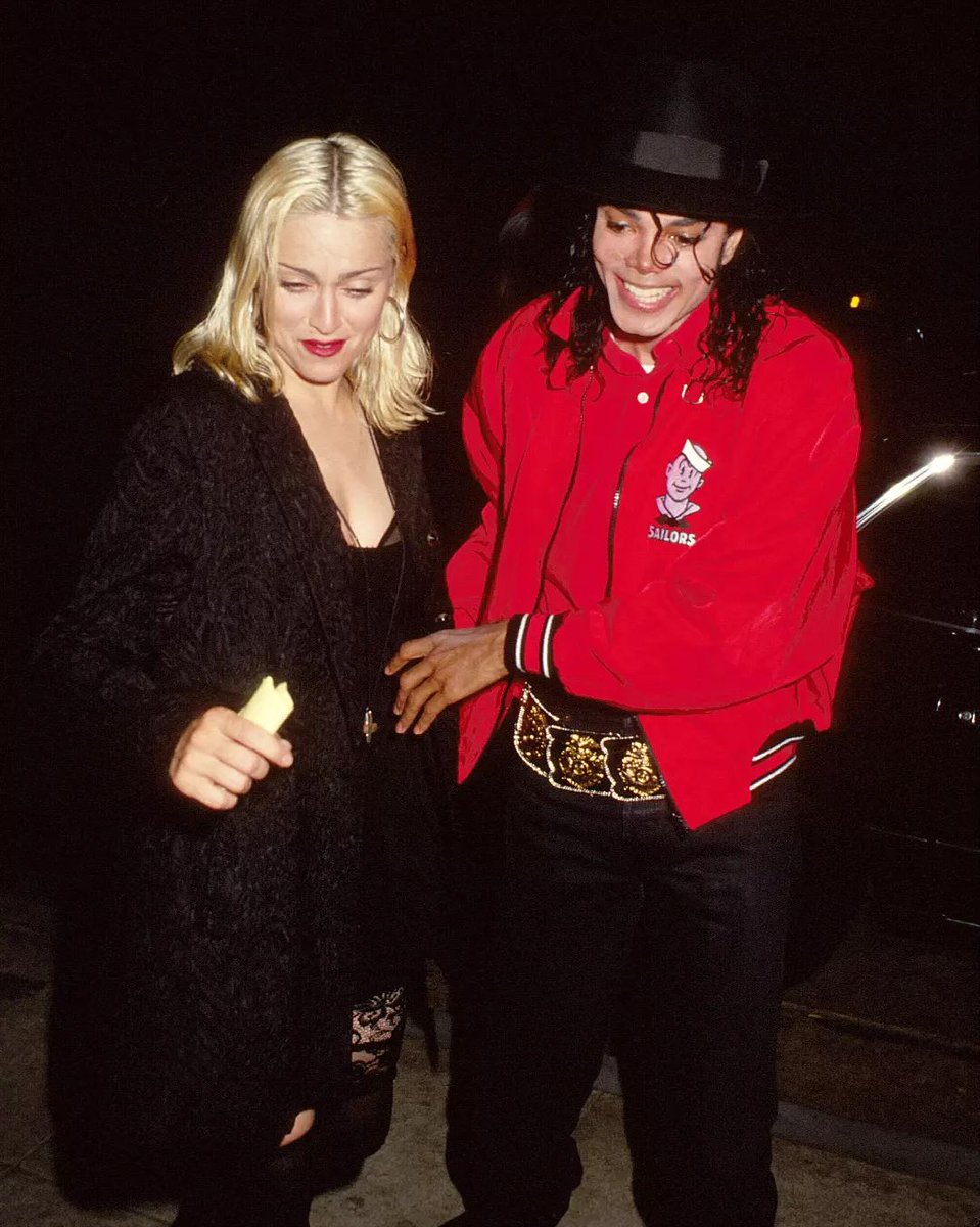 mjBeats's tweet photo. 📷 | Realeza, Michael Jackson e Madonna, 1991 https://t.co/QZpvW9VwId