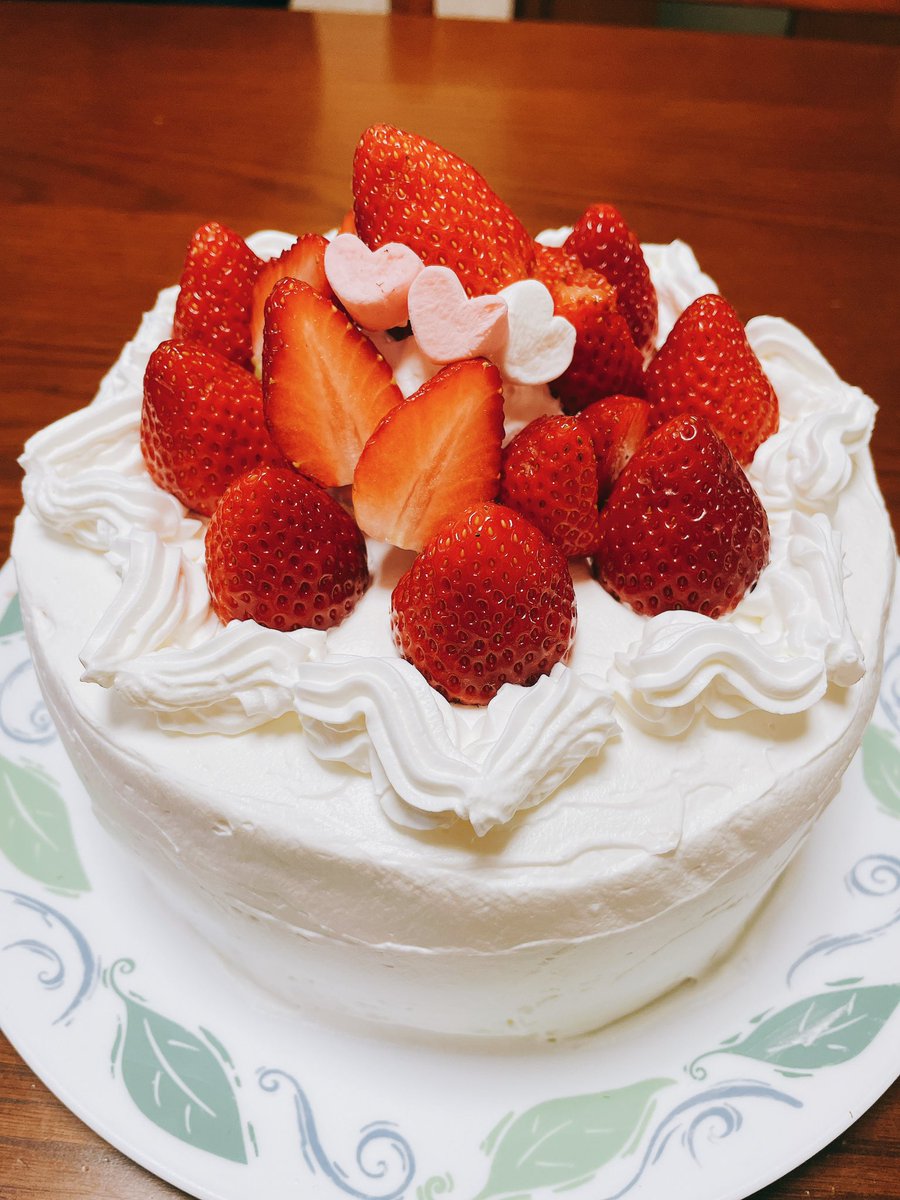kanzakura423's tweet photo. 記念日のケーキ❤️ https://t.co/6QJzbb6mEA