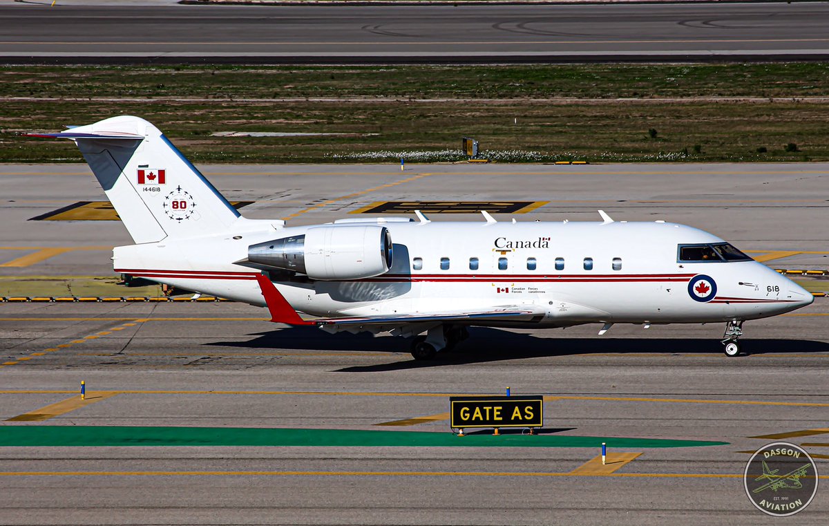 dasgonaviation's tweet photo. Taxiing at LEBL this CC-144C (Challenger 604) of @RCAF_ARC ๐จ๐ฆ
@Spottersbcn
#aviation #spotting #Barcelona #CC144 #Bombardier #RCAF https://t.co/eEBKrJjTMm