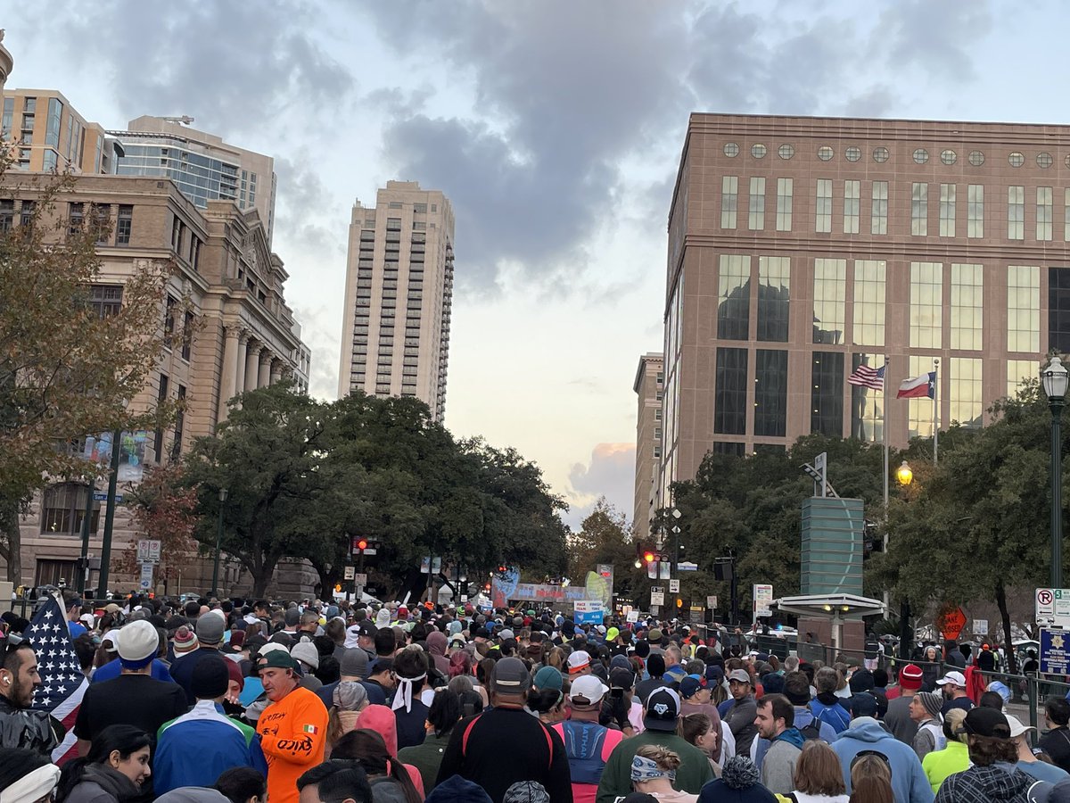 Mann4Edu's tweet photo. #HouHalf #HouMarathon
@amann4edu @HoustonMarathon @Aramco_Americas
#TeamMann https://t.co/VqmCEv1q7M