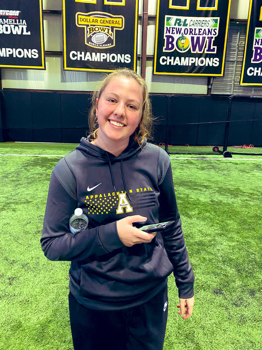 slis23's tweet photo. Our amazing manager this week!  Thank you Peyton for always going above and beyond behind the scenes for our team.  @AppStateSB https://t.co/kcckvFf0mH