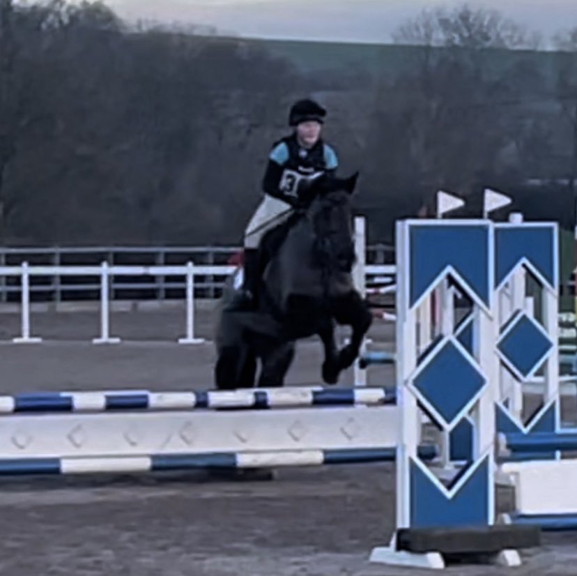 The <a href="/KHSWarwick/">King's High School</a> equestrian team going from strength to strength. Minnie and ‘Issactown Solit Silver’ came 2nd in the Bloxham eventer challenge at Aston le walls with a super clear round. Fingers crossed this qualifies them for the championship in February. @KHSSport 😊 🐎