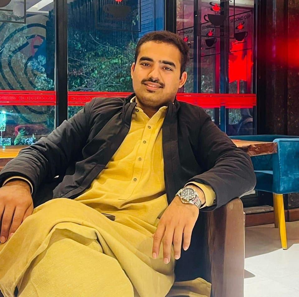 PSCIIUI's tweet photo. A human rights, political activist and law student at  International Islamic University Islambad Mushahid Dawar @Adv_dawar is unlawfully abducted by FIA Cyber wing without any formal charges. 

The unwarranted harassment of university students by FIA 1/2

#ReleaseMushahidDawar https://t.co/uhEM3tz7lj
