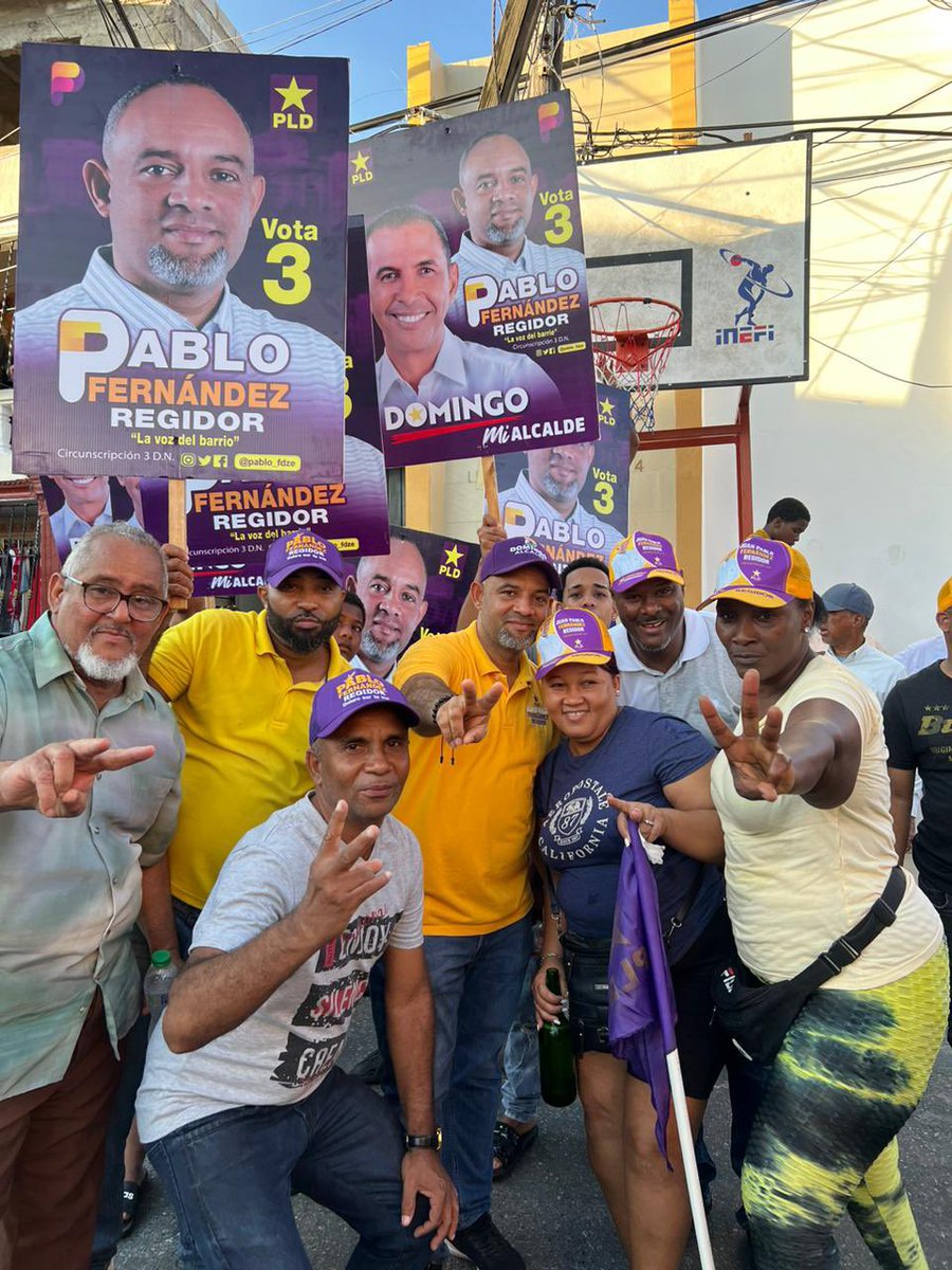 Pablo_Fdze's tweet photo. El Barrio #27DeFebrero se desbordó en apoyo contundente a nuestro próximo Alcalde @DomingoContreras_ y claro a su Regidor #PabloFernandez.

¡Vamos a GanAr! ¡El Distrito es de Domingo!

#DomingoAlcalde #MiAlcalde #PabloFernandezRegidor https://t.co/DfJUSAqOY9