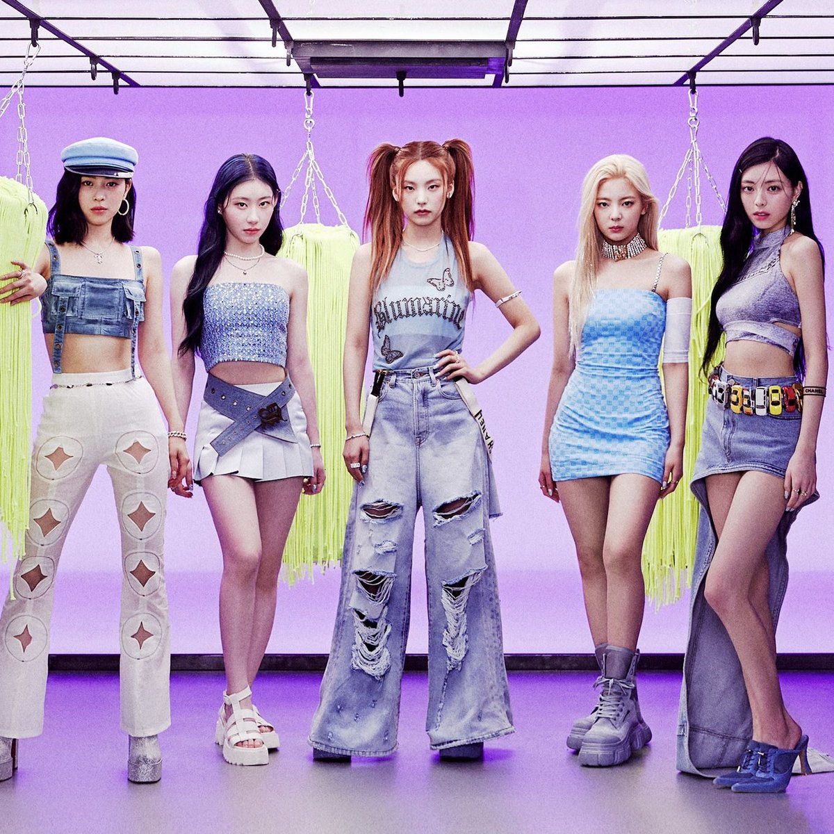 HAN ✨ GOLD ITZY tweet media