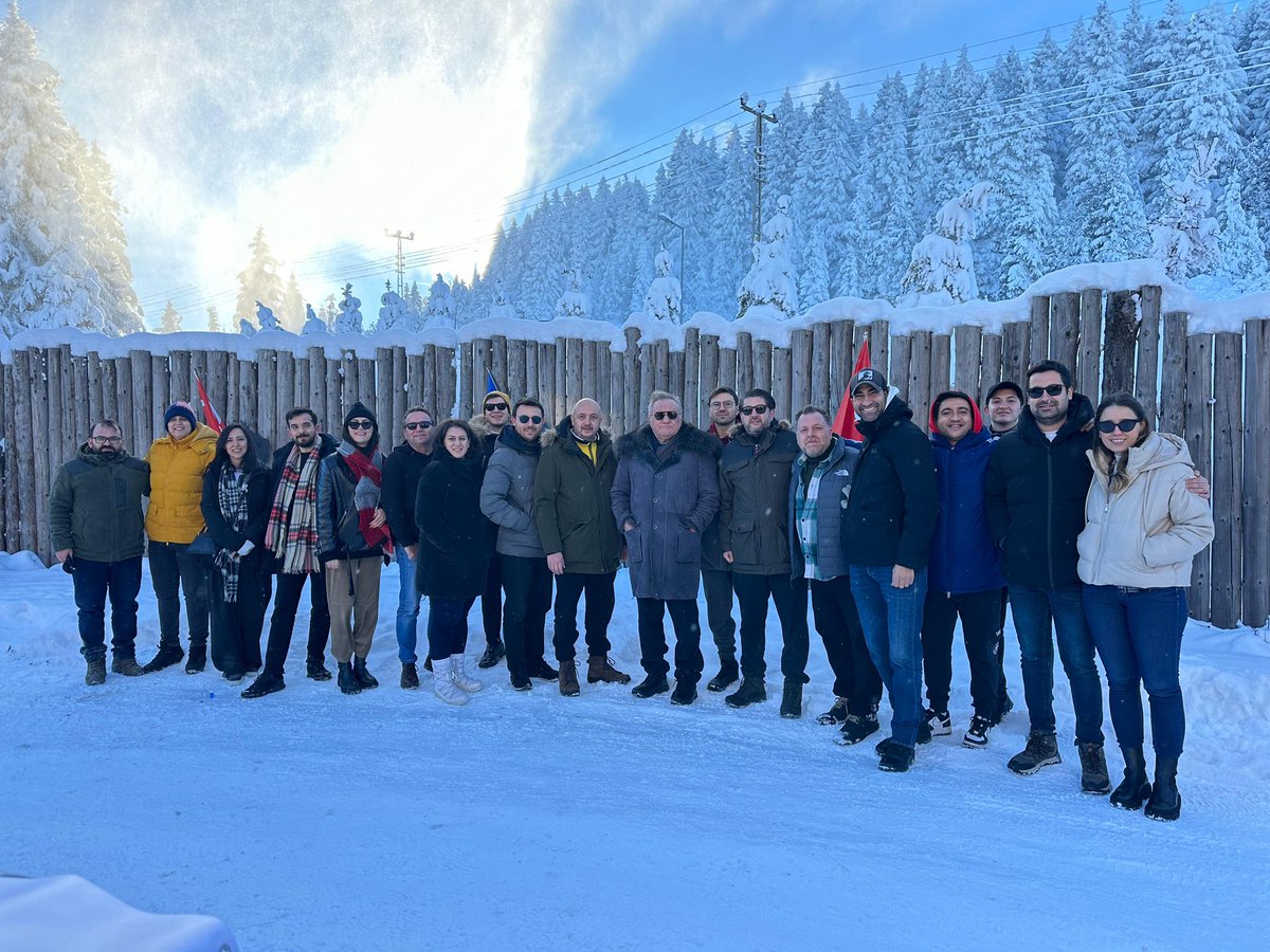Giresun Kulakkaya Yaylası <a href="/hotelzifin/">Zifin Hotel</a>'de,  muhteşem bir manzarada, BAU Mezunlar Derneği yöneticileriyle bir araya geldik. @baumezunIar