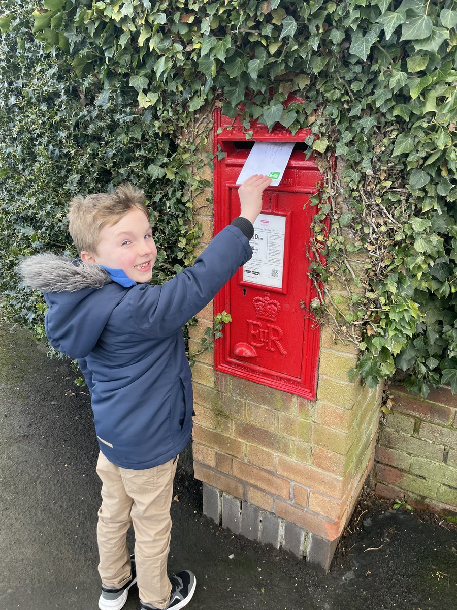 DamienChallenger tweet media