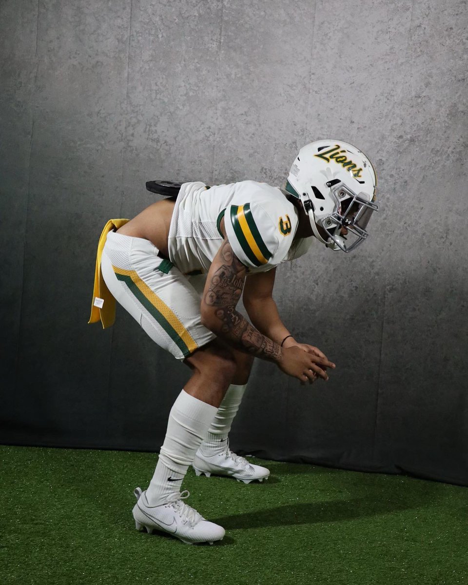 DA_Oliver22's tweet image. Committed and blessed  !!!  @MOSOFootball @JerodAlton @CoachAB_MSSU @ReggieWynns @Phouly31