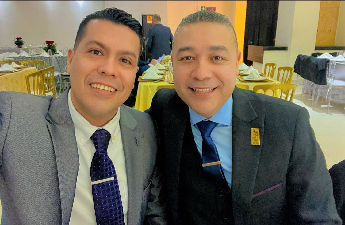 horach1201's tweet photo. Quiero agradecer a tod@s mis amig@s que de corazón me felicitaron por mi vuelta al sol número 43, muchas gracias de todo corazón, un año de mucho trabajo, compromiso y dedicación 
Gracias Dios por permitirme llegar hasta el lugar donde estoy y permitirme ser una mejor persona https://t.co/UBOtGqJeSg