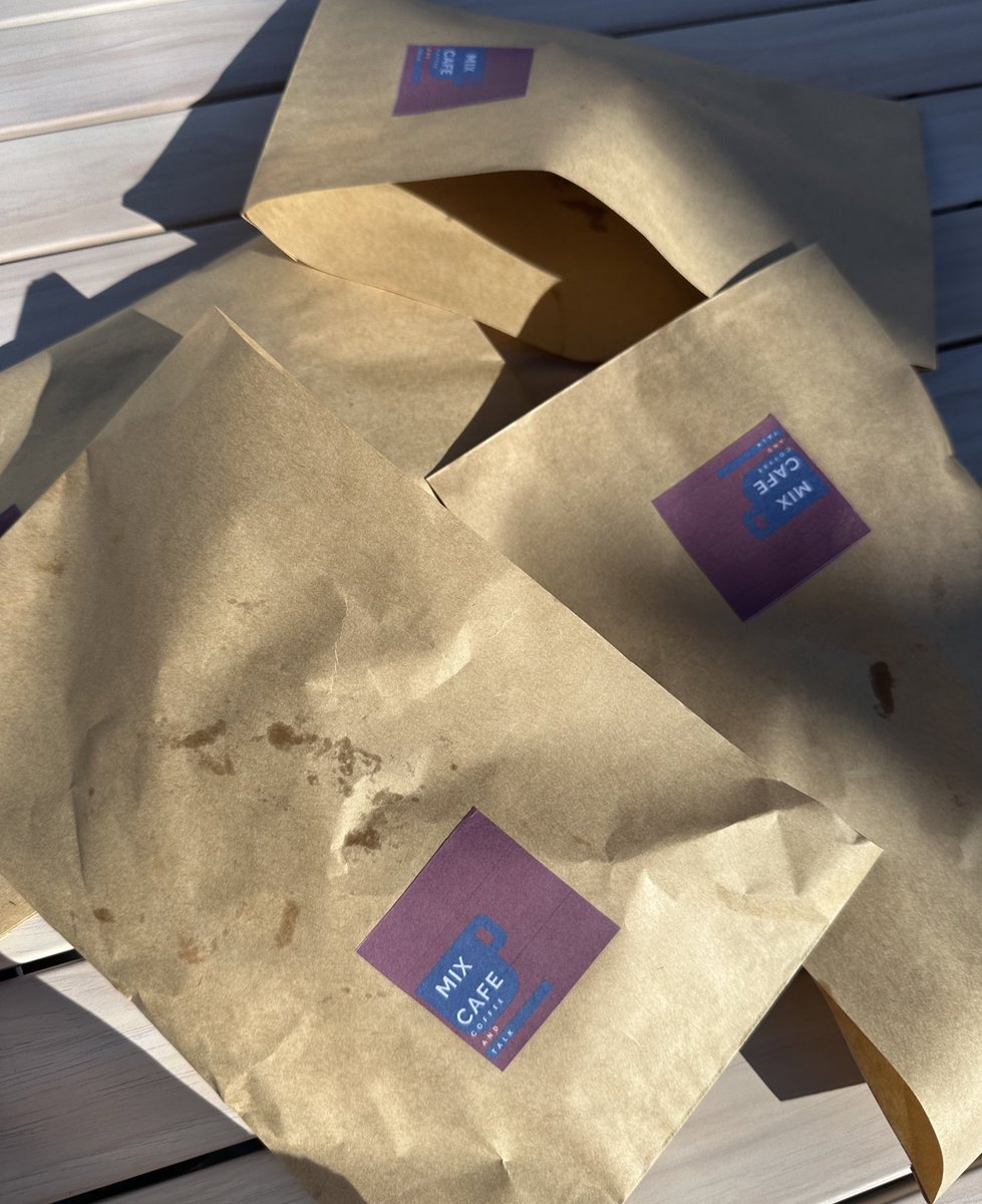 shootingstarNS's tweet image. 今日も大好きなお店が出店されてるのでみんなで頂きました😋

美味しかったです😊

#MIXCAFE
#hometown