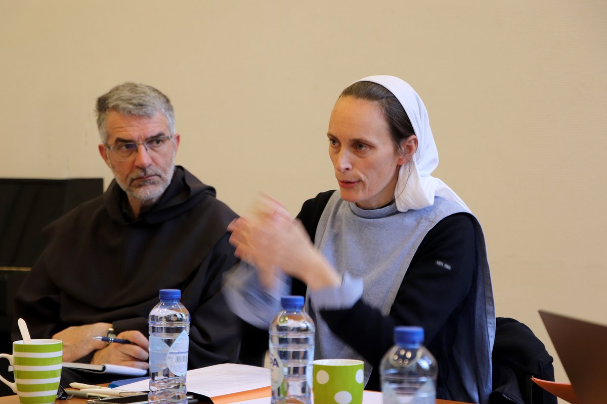 🔴 Dans VsCs 2024-1 : « Charisme » et mvts ecclésiaux en Allemagne. 1 intervention d’A.-Cl. Noël, déléguée à l’accompagnmt de ces mvts à Cologne. « Il s’agit de travailler à dvper des structures saines qui soutiennent de véritables chgts de culture. »👇vies-consacrees.be/sommaires/tome…
