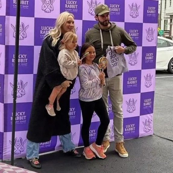 caremikaelson_'s tweet photo. Aaaaaa neeeee bunu yeni görüyorum 😱 Çocuklarla da tanışılmış https://t.co/qPkUFyiqs3