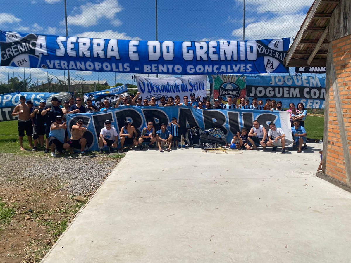 Endriusds's tweet image. A serra é do Grêmio! 👊🏾🇪🇪