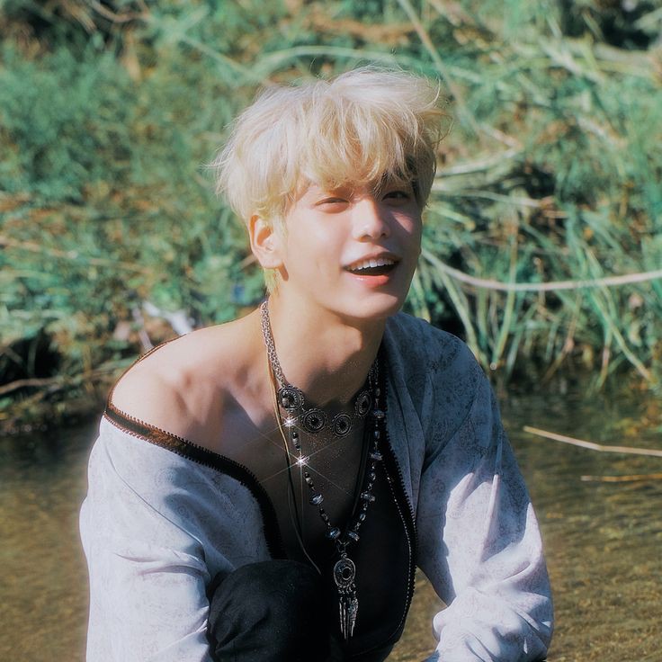 iwastedious's tweet photo. —🦋🌷 
         #AfterExamParty_ISAH

My boyfriend is the cutest fairy, and I'm his loyal dog.☺️

( 📸 ) @sevenpagess https://t.co/tGAxTsZLRJ