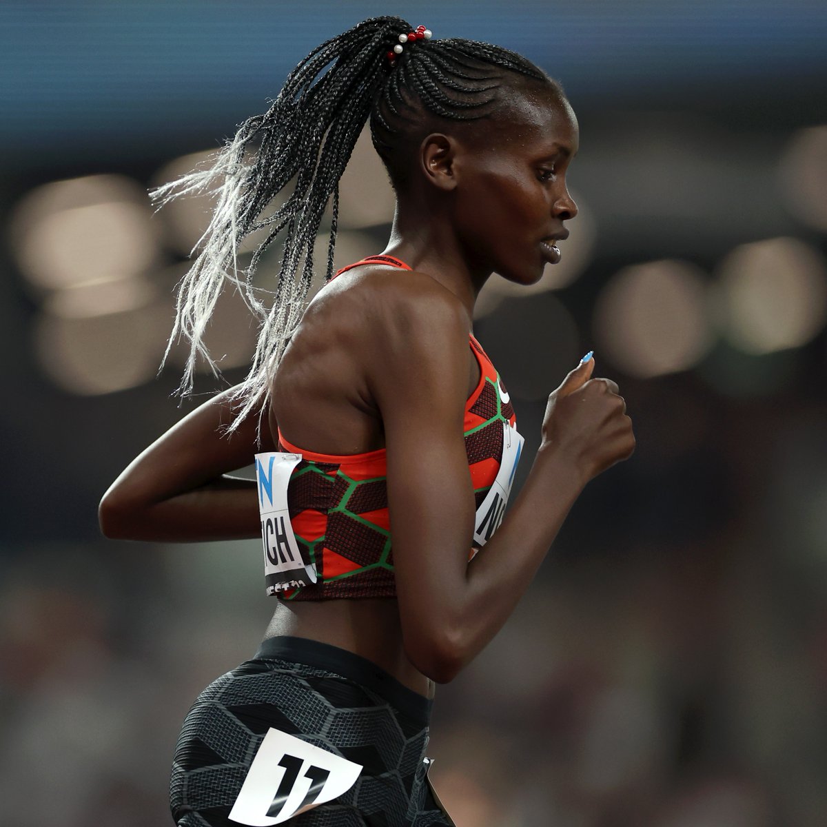 SuperSportTV's tweet photo. Kenya's Agnes Jebet Ngetich smashed the women's 10km world road race record 💥

In doing so, Ngetich became the first woman to break the 29-minute mark for that distance 👏

#HereForHer