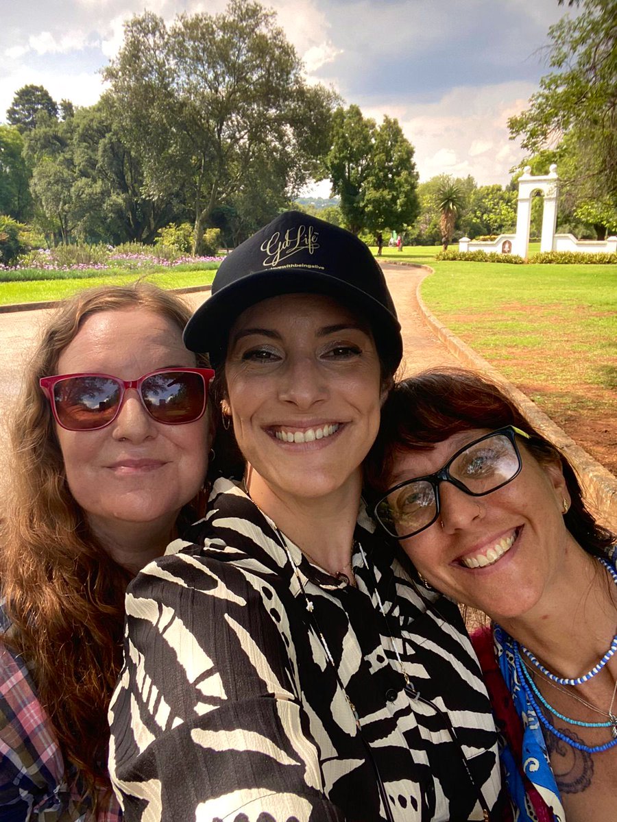 its Shelley, not Shirley. Sorry 🤷♀️ tweet media