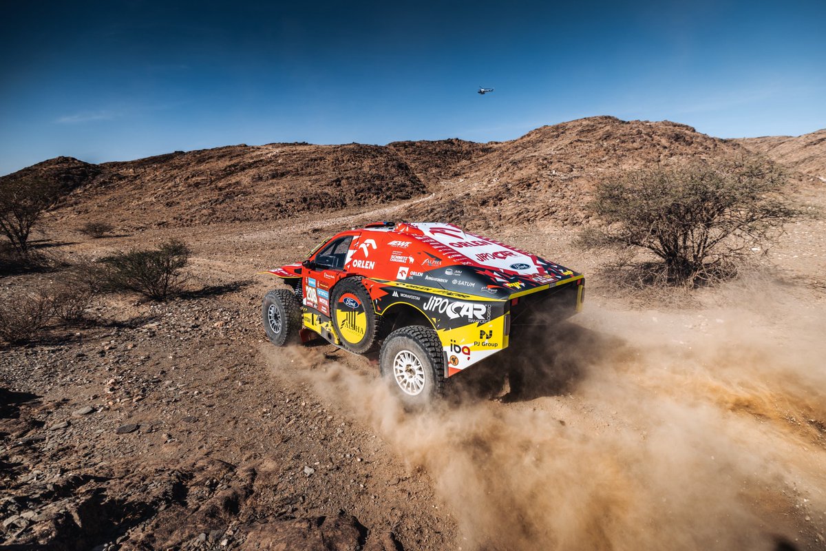 ProkopOfficial's tweet photo. P12 today and P6 overall but what a crazy start into second part of @dakarrally with Stage 7! π°π€― Shrek made some troubles from the half of the stage so we are happy to be in the finish after nearly 500 racing kms today!
@TeamORLEN
#mpsports #martinprokop #goshrek #teamorlen https://t.co/xai602ZQJT