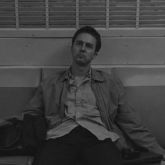 LaVozMasculina's tweet image. 12 COSAS QUE LOS HOMBRES APRENDEN DEMASIADO TARDE:

1. Nadie va a venir a salvarte.