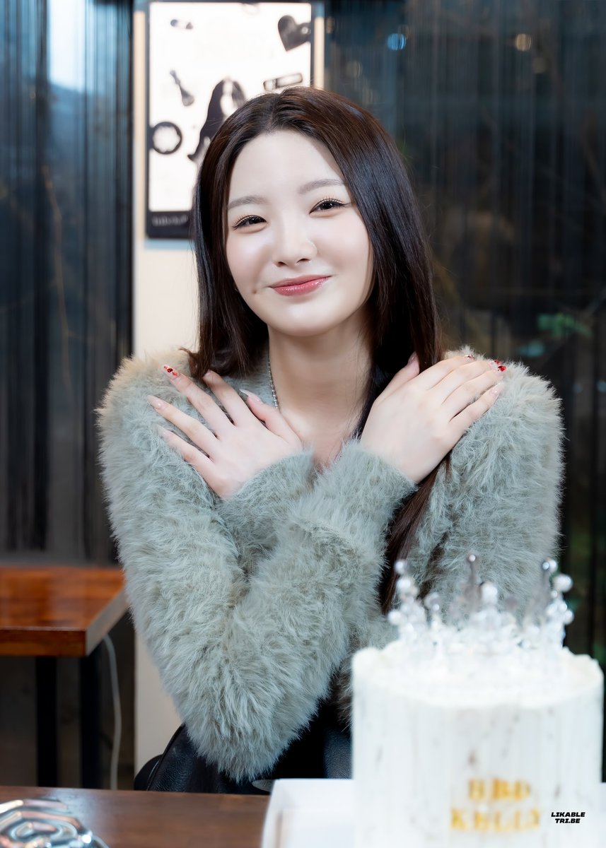 likable_TRI_BE's tweet photo. 240114 켈리 생일카페 켈리 3pic

켈리야 생일 축하해❤️🦥

#트라이비 #TRI_BE
#Kelly #켈리 https://t.co/otDCGGVk9P