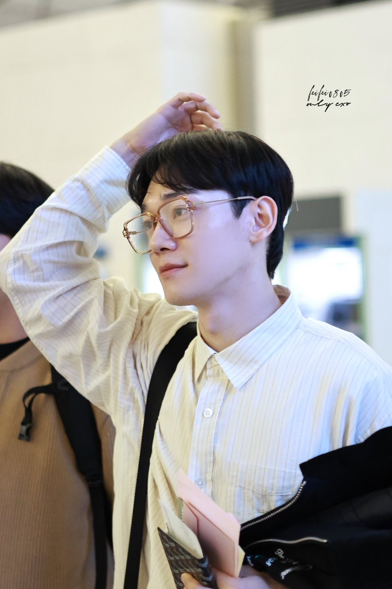feifei_exo0805's tweet photo. 240113  CHEN

🧐

 #첸 #CHEN #엑소 #EXO 
 #종대 #김종대 #JONGDAE
@CHEN_INB100 https://t.co/SkFjVrIgu0