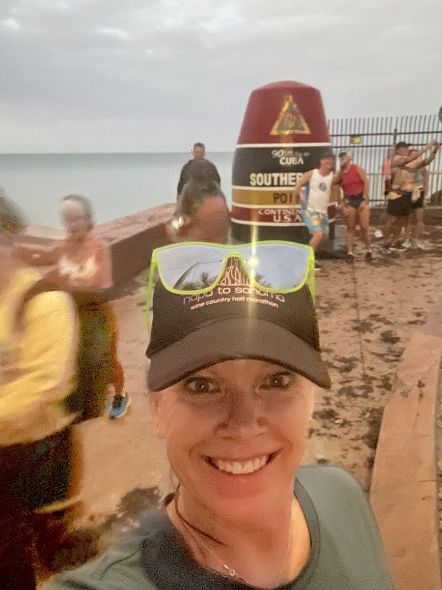 kheadman's tweet photo. No contest. #StanleyCup did it best, but I ran further! ๐๐ผโโ๏ธ ๐ ๐๐ป #TeamNuun #KeyWestHalf https://t.co/CJXo7Z1HjS