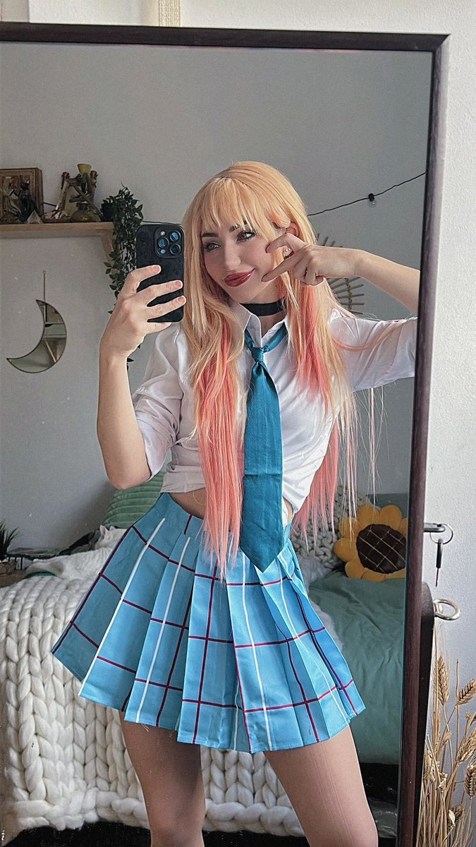 Daisy Cosplay tweet media