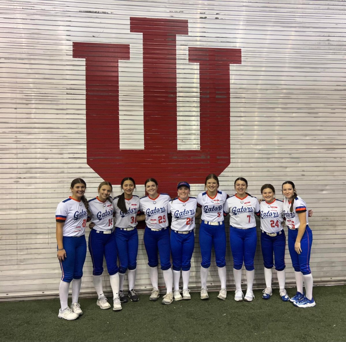 Thank you @IndianaSB for hosting a great camp. I had had so much fun. Thank you to @CoachStanton @ChandaBell2 @GabbiJenkins23 @KendraKirkhoff @alexcooper05 and her teammates for all the work you put in and the time you took to make this camp great. @ind_gators09 @MarkLlo84231890