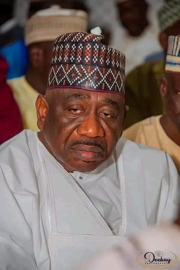 sanigwamnati1's tweet photo. #MATUKAR MUNA RAYE TO BAZAMU BARI ATAFA KO ACI MANA MUTUNCI JAGORAN MU HON ABDULLAHI ABBAS,KIRA GA MABIYA KWANKWASIYYA AKULA KADA KUGA KUN NEMI SULHU DAMU KUMA ACE ZA A TAFA MAHIBBA,DAN KOWA YA TAFAMU SAI YA JI MU https://t.co/Okt8tBGJyI