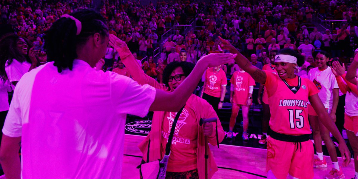 LouisvilleWBB's tweet photo. Special game, special people, special day 🩷

Always a privilege to support those in the fight against breast cancer.

#GoCards https://t.co/aYtrz4RhHj