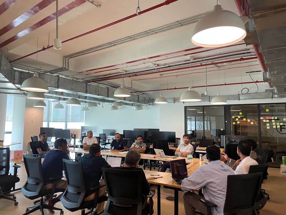 avinashraghava's tweet image. &quot;I personally think 90% of the features should never be built, they&apos;re hyperboles that have some theory/principles around it.&quot; - I sat speechless as @sanket_invideo  from @invideoOfficial uttered these words, at SaaSBoomi&apos;s first-ever #AIPlaybook held in #Mumbai.

It was one of…